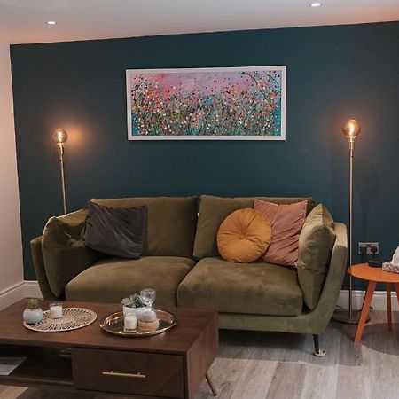 Apartment At 68 Saintfield Buitenkant foto