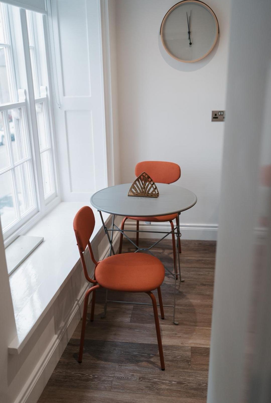Apartment At 68 Saintfield Buitenkant foto