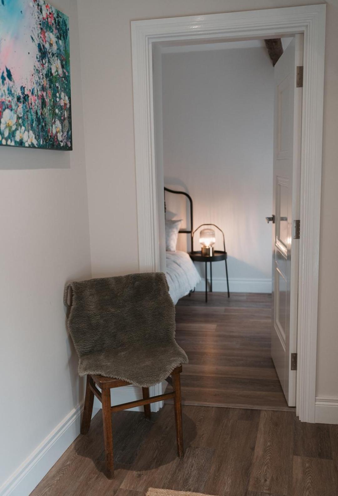 Apartment At 68 Saintfield Buitenkant foto
